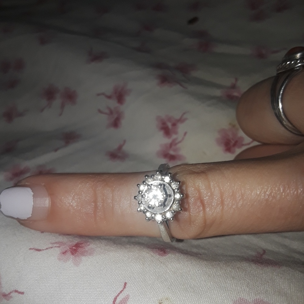 Diamond ring